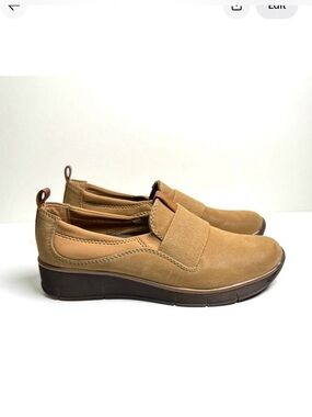 Baretraps Women’s Garner Slip On Round Toe Faux Suede Comfort Shoes Size 7.5 M